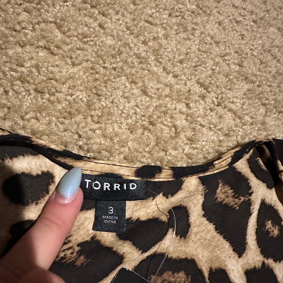 Torrid cheetah print blouse - Picture 2 of 2